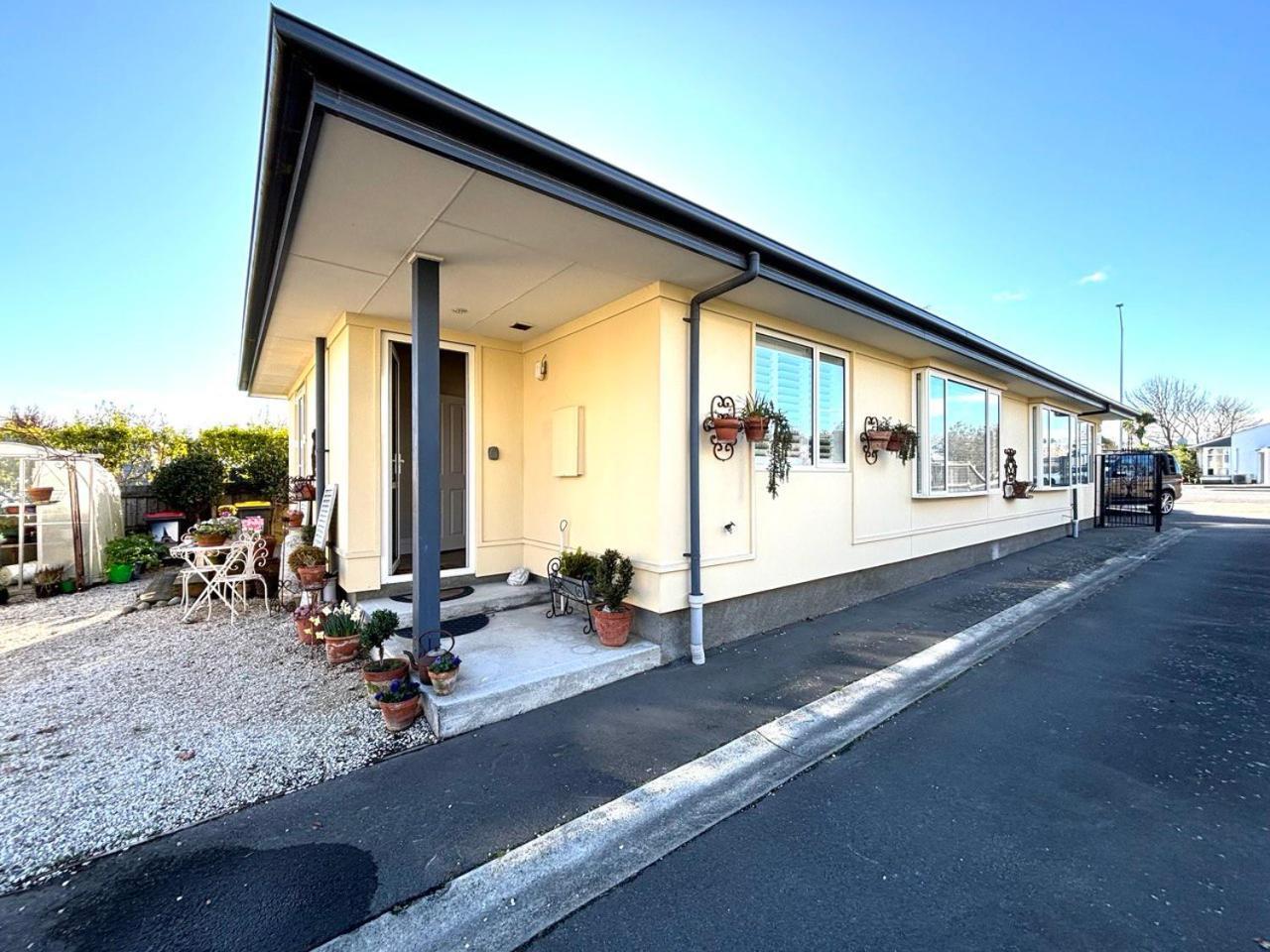 Papanui Paris Inspired Apartment Christchurch Exteriér fotografie